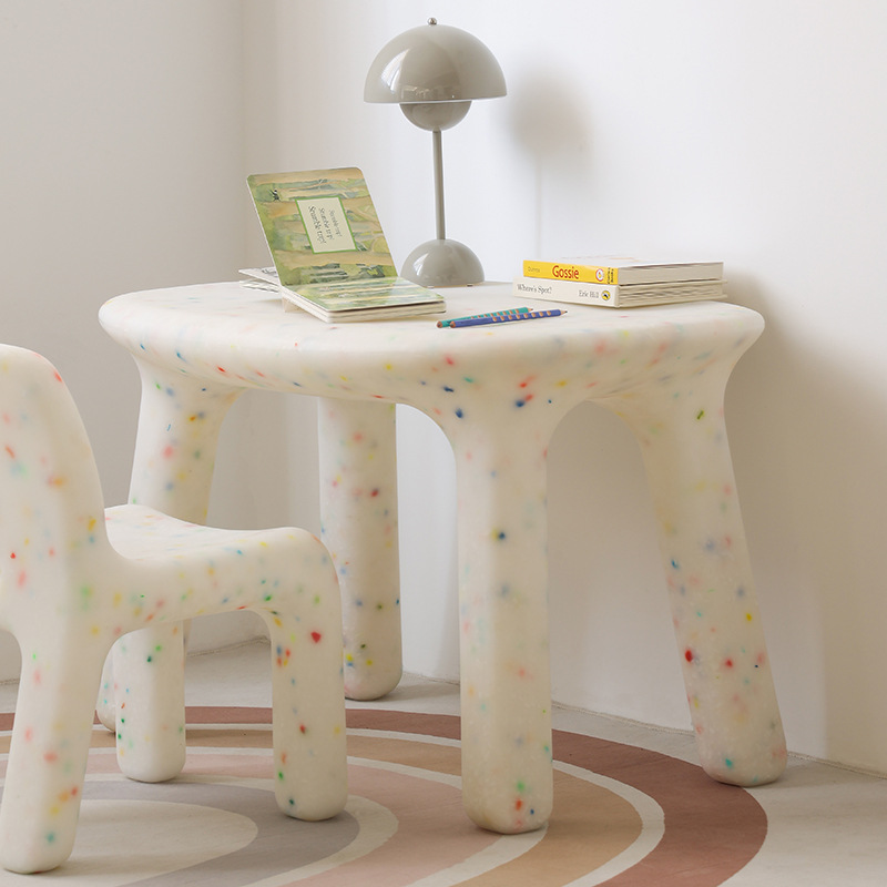 طاولة وكراسي دراسة للأطفال مع  - مراجعة Kids Outdoor Table And Chairs وسعره